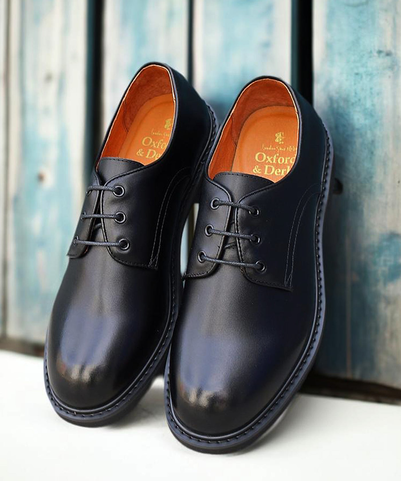 外羽根 プレーントゥ レースアップ シューズ 9004 ブラック／London Shoe Make Oxford and Derby