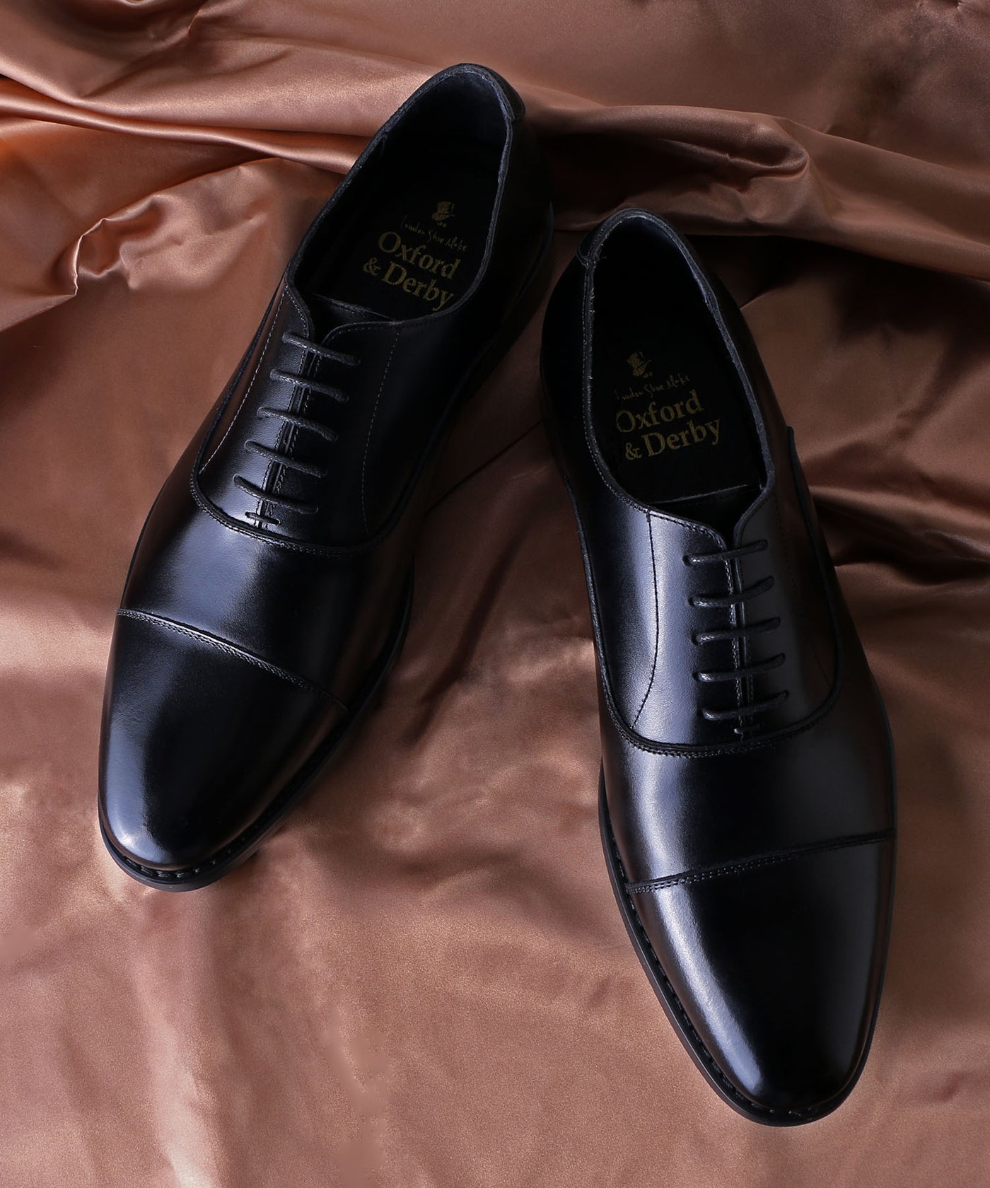 内羽根 ストレートチップ ドレスシューズ 9010 ブラック／London Shoe Make Oxford and Derby