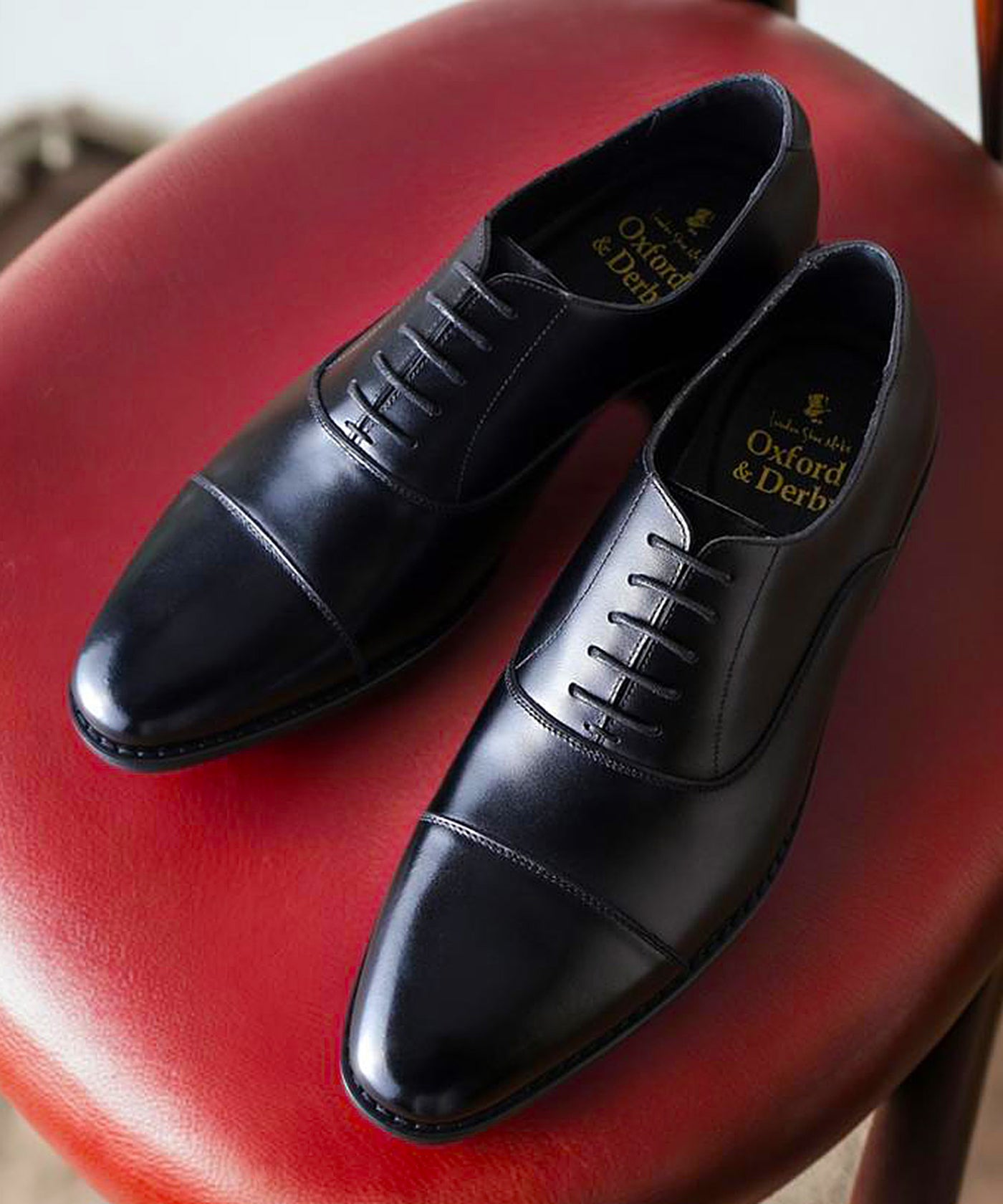 内羽根 ストレートチップ ドレスシューズ 9010 ブラック／London Shoe Make Oxford and Derby