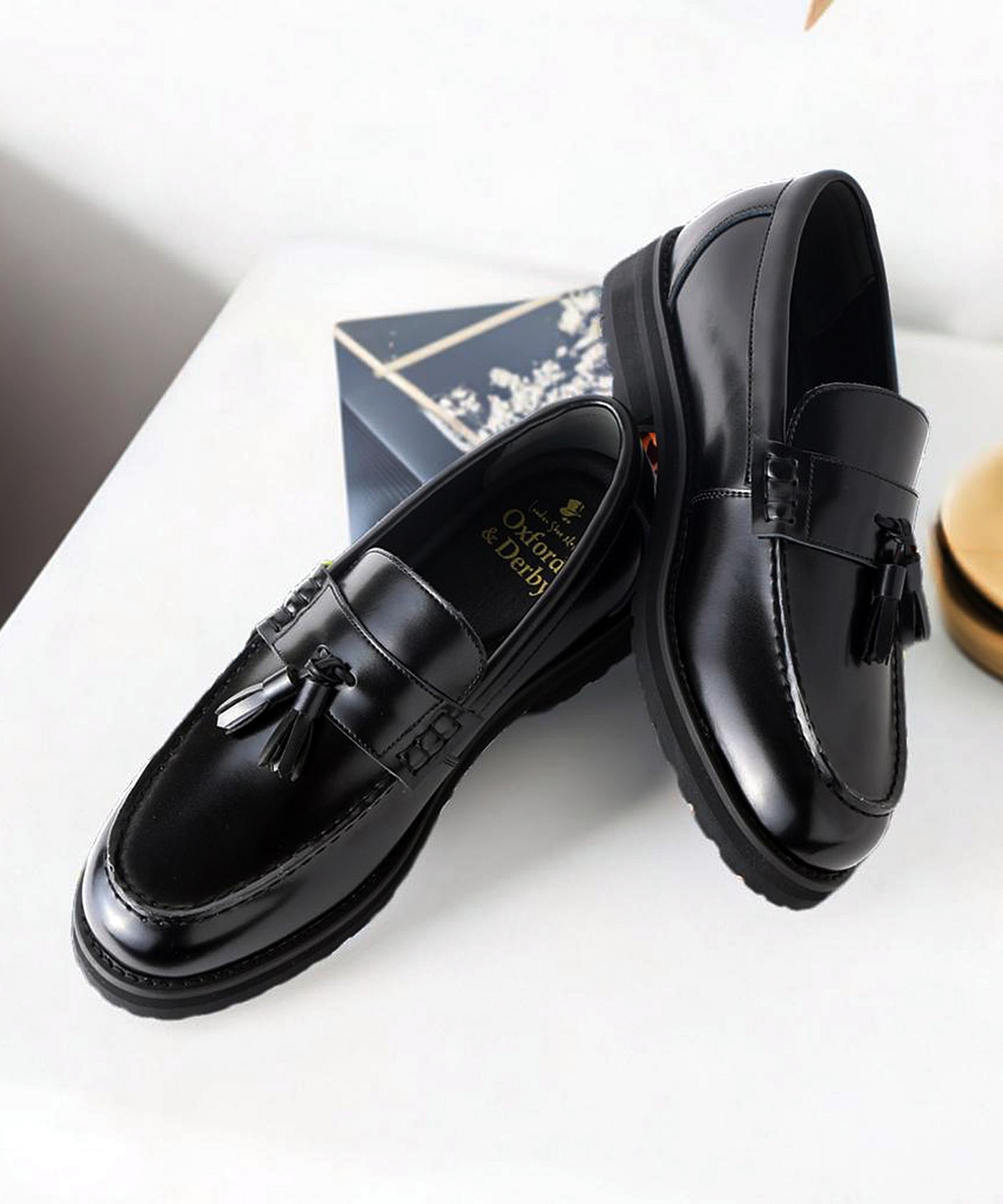 ＋4.5㎝ レザー タンクソール タッセルローファー 9012 ブラック／London Shoe Make Oxford and Derby