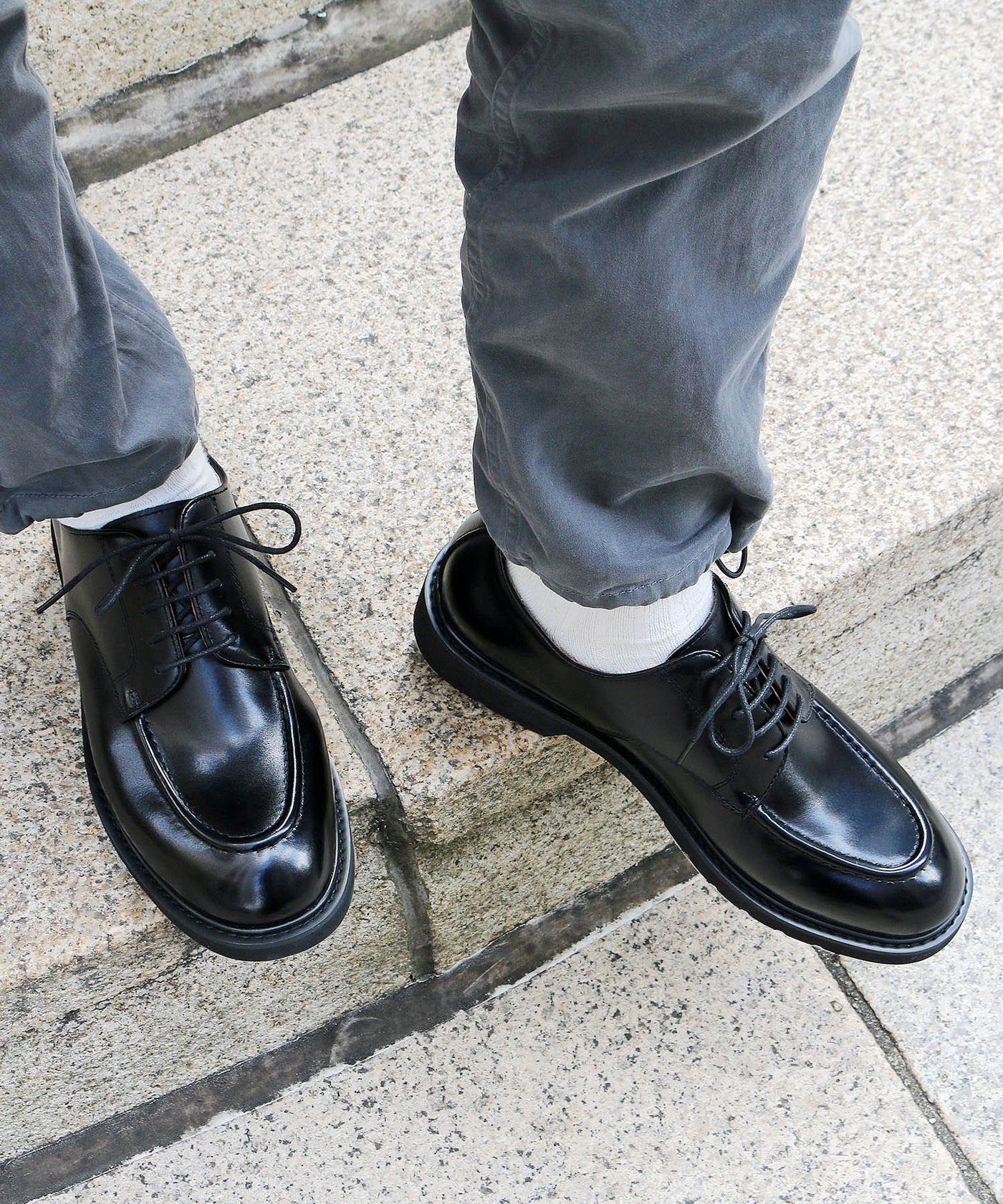 Uチップ レースアップ ドレスシューズ 9001 ブラック／London Shoe Make Oxford and Derby